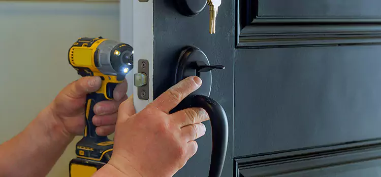 Locksmith Emergency Service Revere