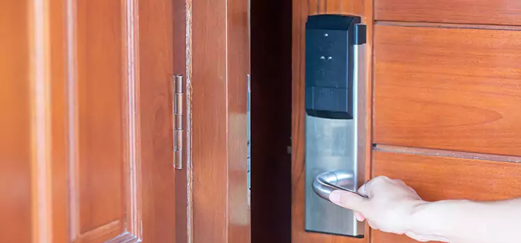 Commercial Keyless Entry Locks Revere